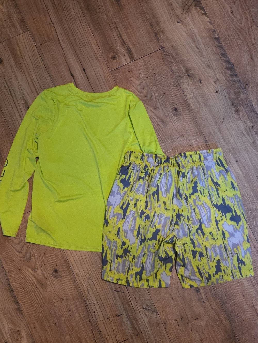 Spyder | Rashguard Top & Swim Trunks Set - Picture 6 of 8